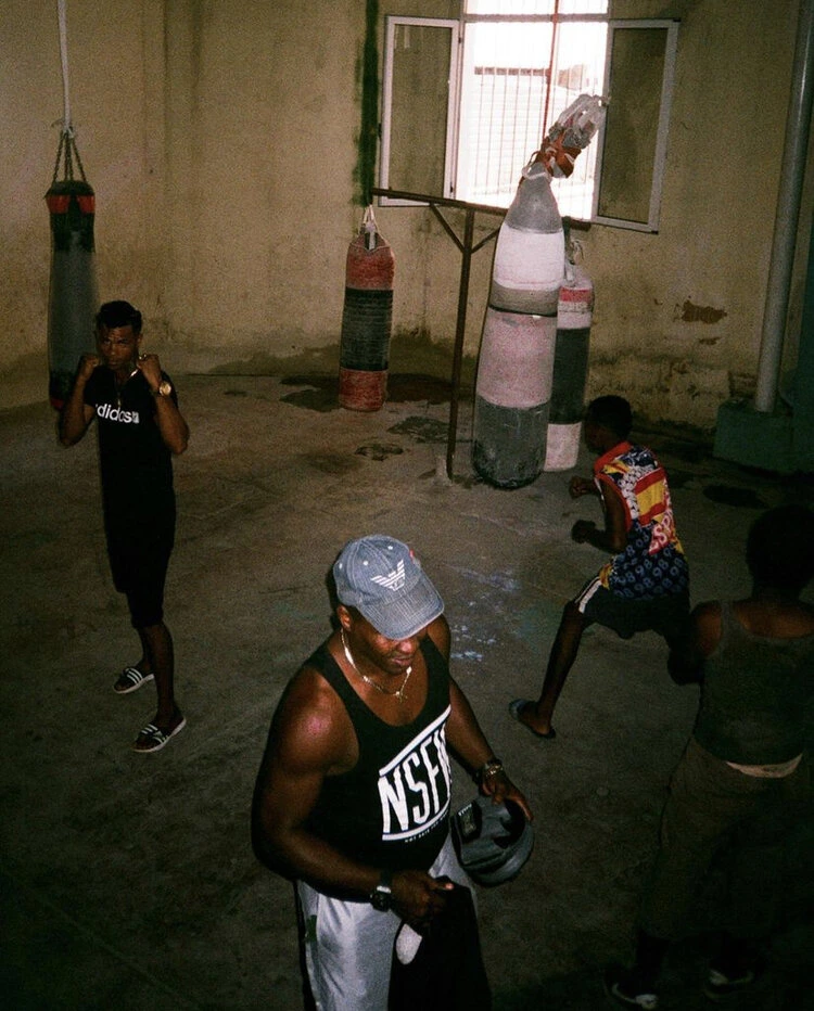 Boxing image